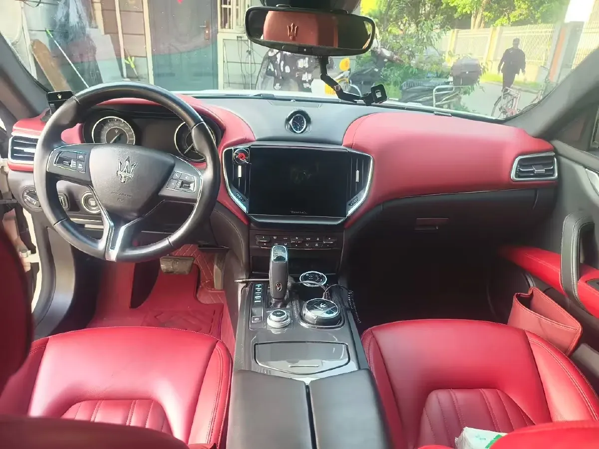 2022 Audi Q7 2.0T 245HP L4 8AT,autocango,china used car exporter,china ev exporter,chinese used car exporter,chinese used ev exporter