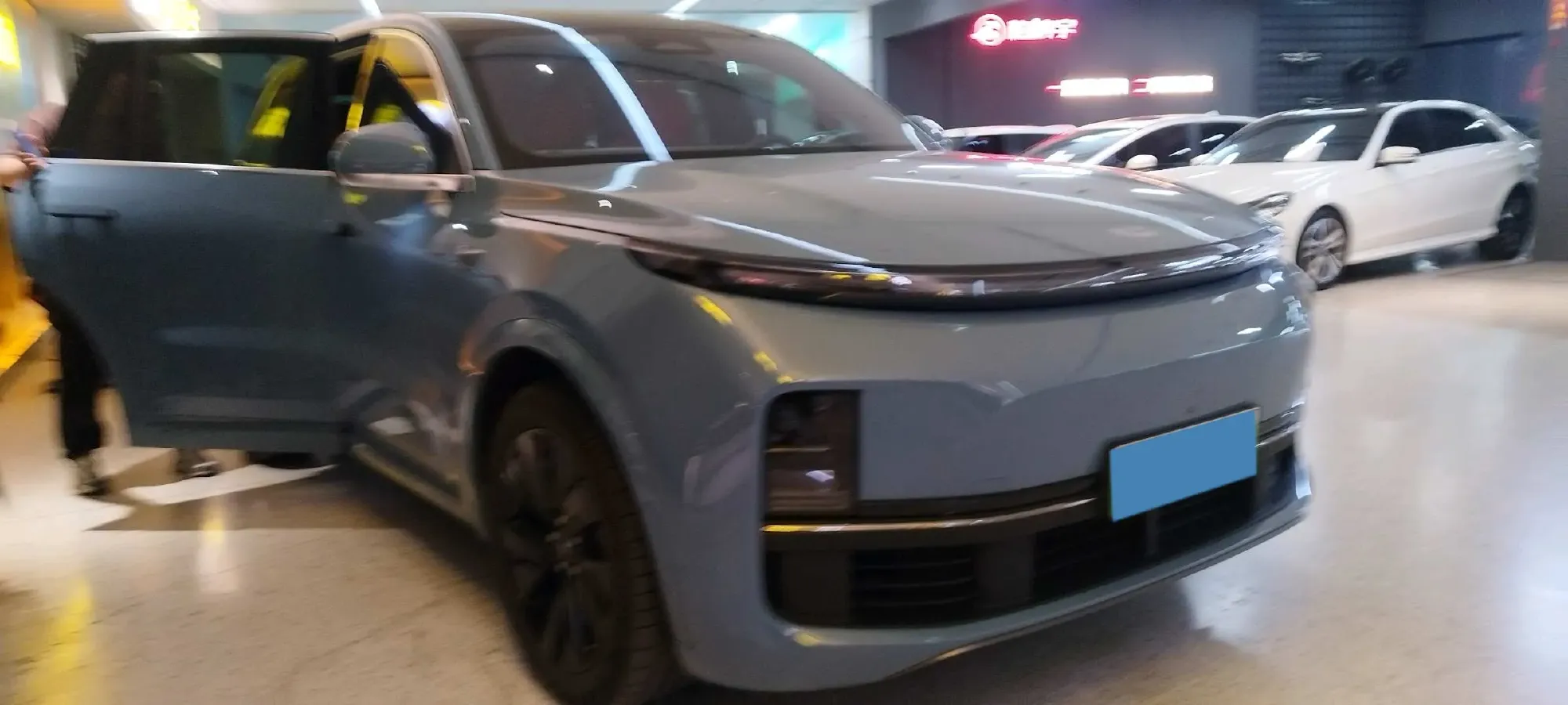 2023 Li L7 Range Extended 154HP REEV 40.9KWH,autocango,china used car exporter,china ev exporter,chinese used car exporter,chinese used ev exporter