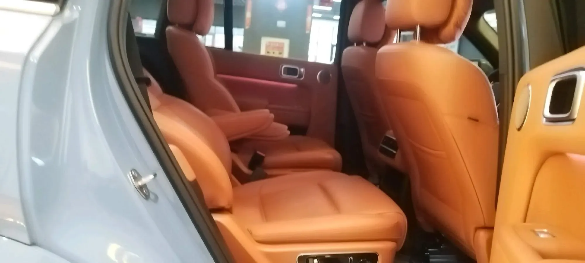 2023 Li L7 Range Extended 154HP REEV 40.9KWH,autocango,china used car exporter,china ev exporter,chinese used car exporter,chinese used ev exporter