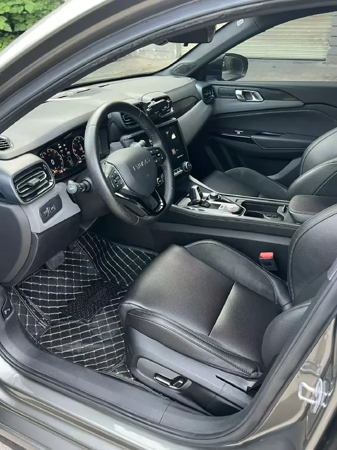 2021 LYNK&CO 03 2.0T 190HP L4 6AT,autocango,china used car exporter,china ev exporter,chinese used car exporter,chinese used ev exporter