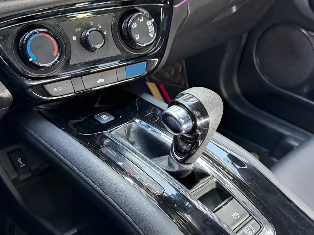 2022 Honda Vezel 1.5L 131HP L4 CVT,autocango,china used car exporter,china ev exporter,chinese used car exporter,chinese used ev exporter