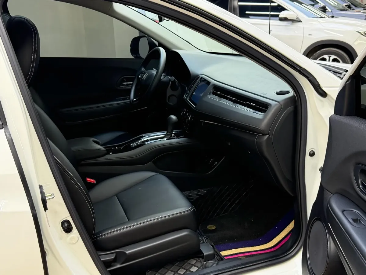 2022 Honda Vezel 1.5L 131HP L4 CVT,autocango,china used car exporter,china ev exporter,chinese used car exporter,chinese used ev exporter