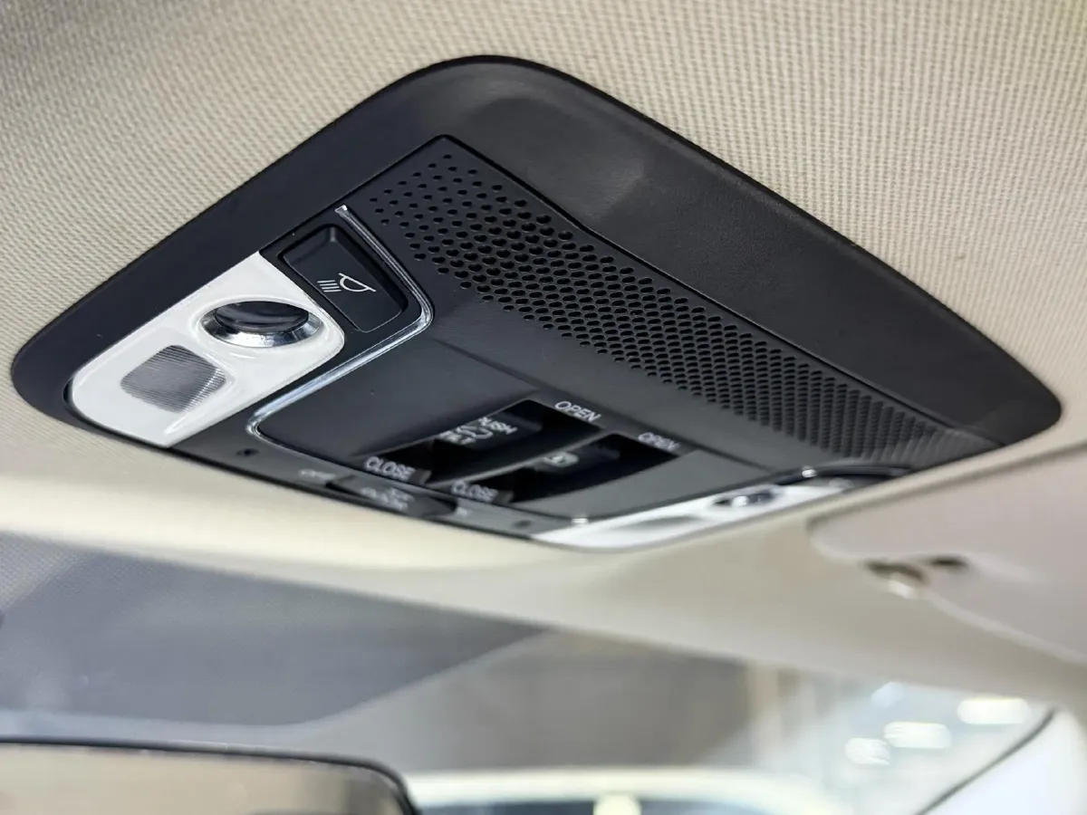 2022 Honda Vezel 1.5L 131HP L4 CVT,autocango,china used car exporter,china ev exporter,chinese used car exporter,chinese used ev exporter