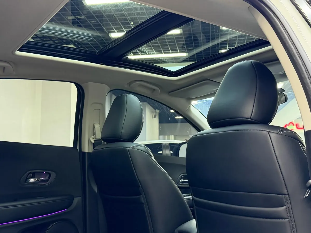 2022 Honda Vezel 1.5L 131HP L4 CVT,autocango,china used car exporter,china ev exporter,chinese used car exporter,chinese used ev exporter