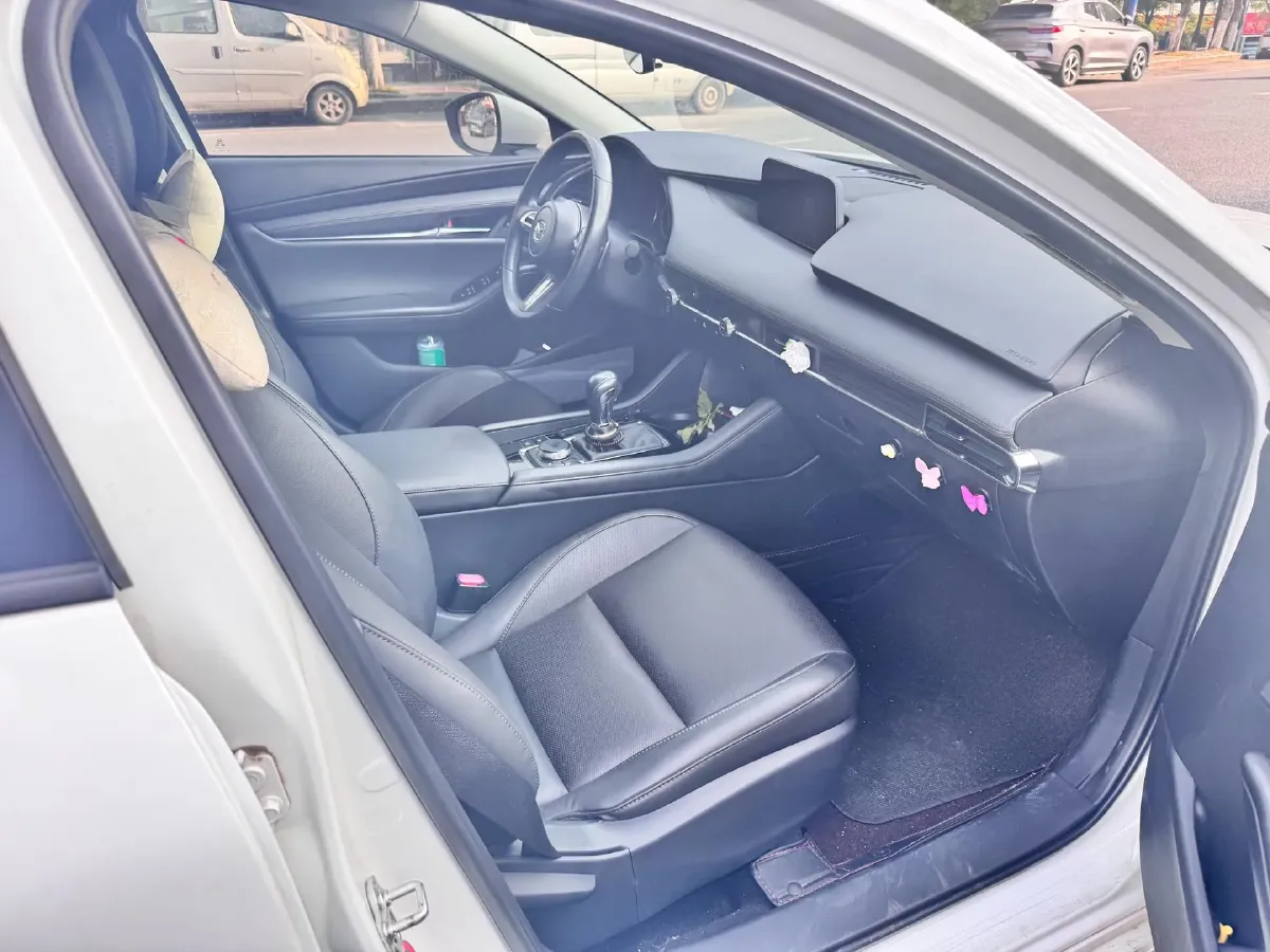 2022 Mazda 3 Axela 2.0L 158HP L4 6AT,autocango,china used car exporter,china ev exporter,chinese used car exporter,chinese used ev exporter