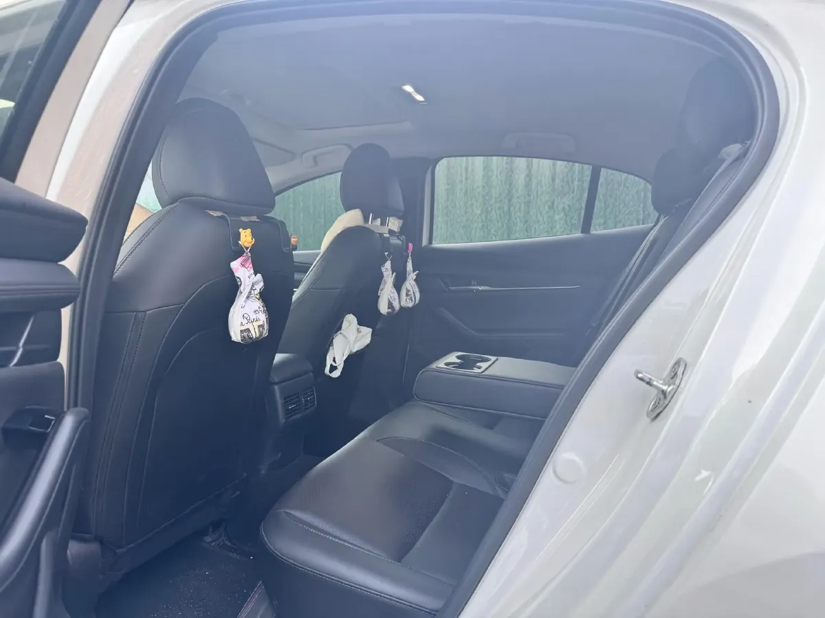 2022 Mazda 3 Axela 2.0L 158HP L4 6AT,autocango,china used car exporter,china ev exporter,chinese used car exporter,chinese used ev exporter