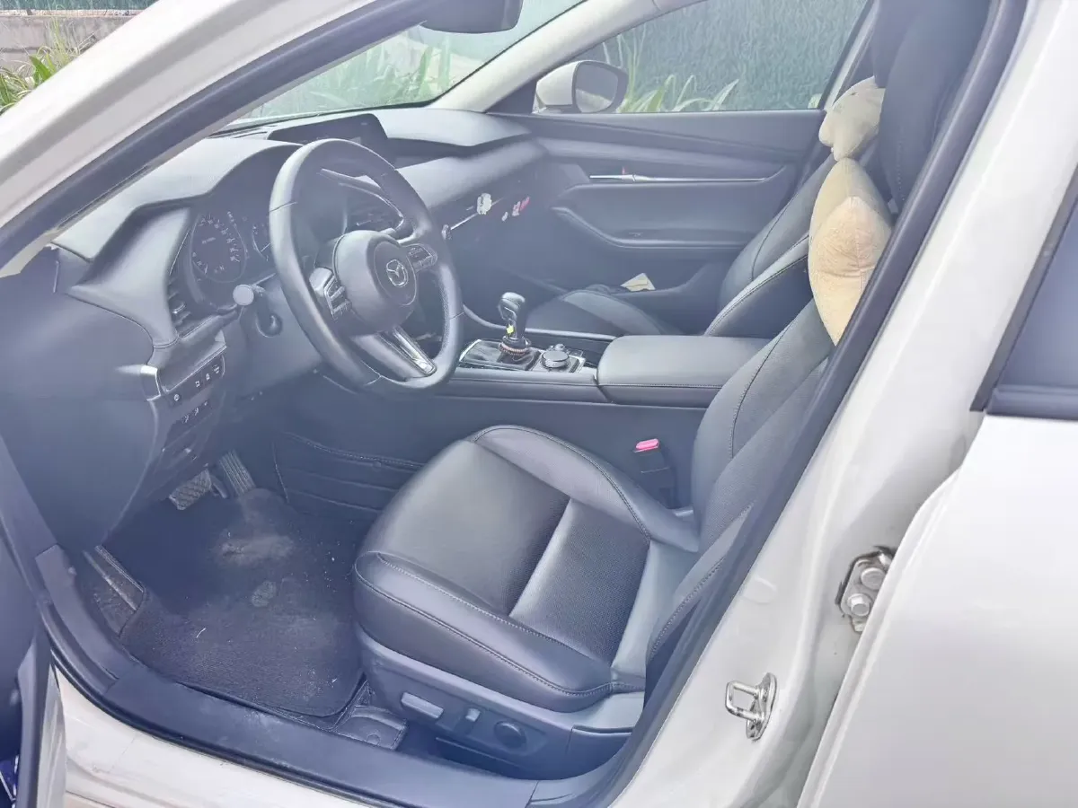 2022 Mazda 3 Axela 2.0L 158HP L4 6AT,autocango,china used car exporter,china ev exporter,chinese used car exporter,chinese used ev exporter