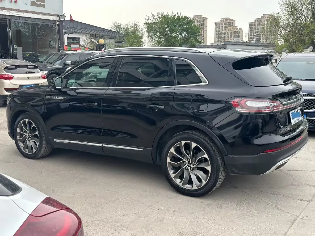 2021 Lincoln Nautilus 2.0T 245HP L4 8AT,autocango,china used car exporter,china ev exporter,chinese used car exporter,chinese used ev exporter