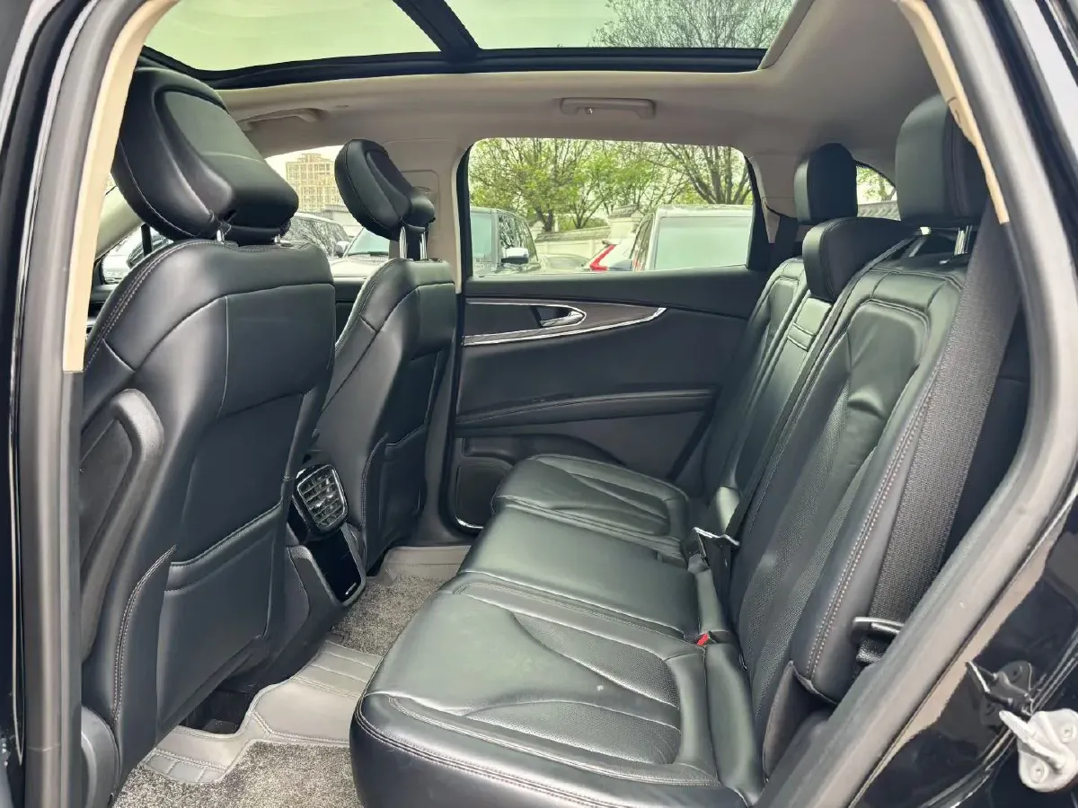 2021 Lincoln Nautilus 2.0T 245HP L4 8AT,autocango,china used car exporter,china ev exporter,chinese used car exporter,chinese used ev exporter