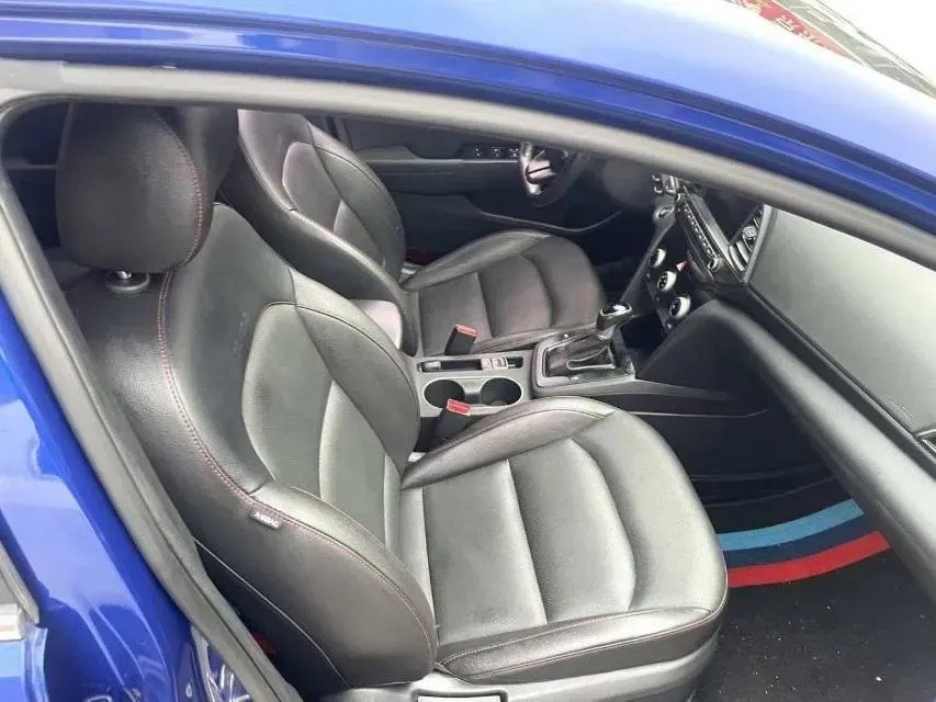 2020 Hyundai Elantra 1.5L 115HP L4 CVT,autocango,china used car exporter,china ev exporter,chinese used car exporter,chinese used ev exporter