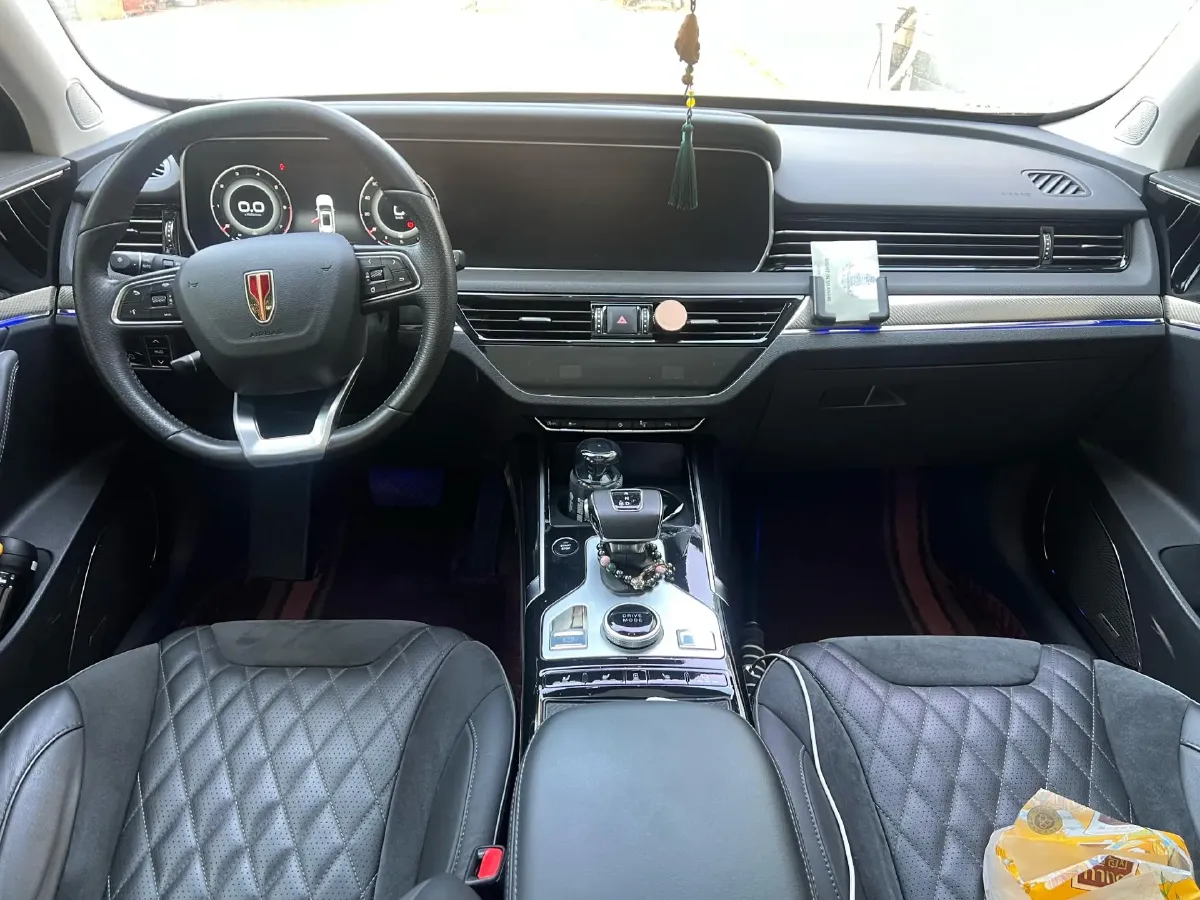 2019 HongQi HS5 2.0T 224HP L4 6AT,autocango,china used car exporter,china ev exporter,chinese used car exporter,chinese used ev exporter