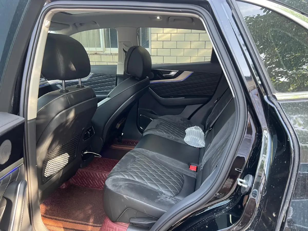 2019 HongQi HS5 2.0T 224HP L4 6AT,autocango,china used car exporter,china ev exporter,chinese used car exporter,chinese used ev exporter