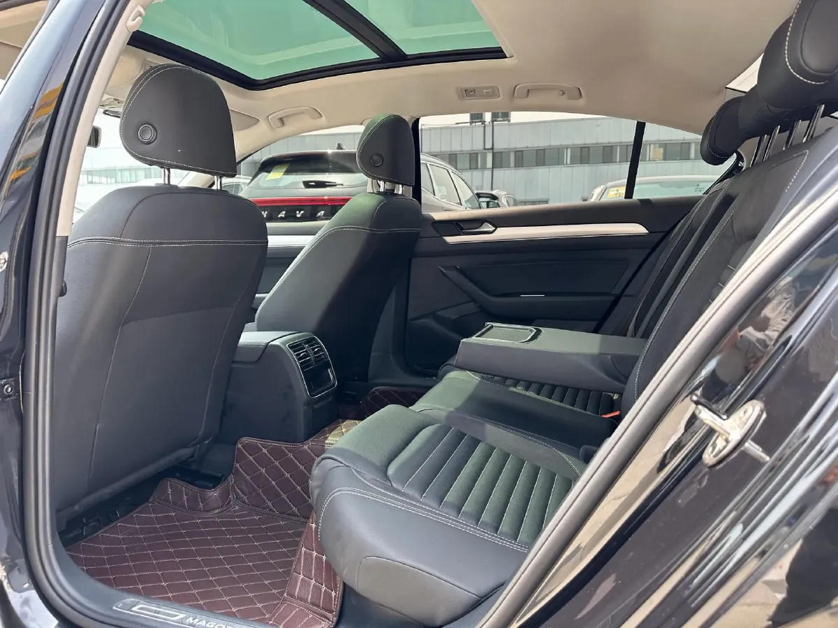 2024 Volkswagen Magotan 1.4T 150HP L4 7DCT,autocango,china used car exporter,china ev exporter,chinese used car exporter,chinese used ev exporter