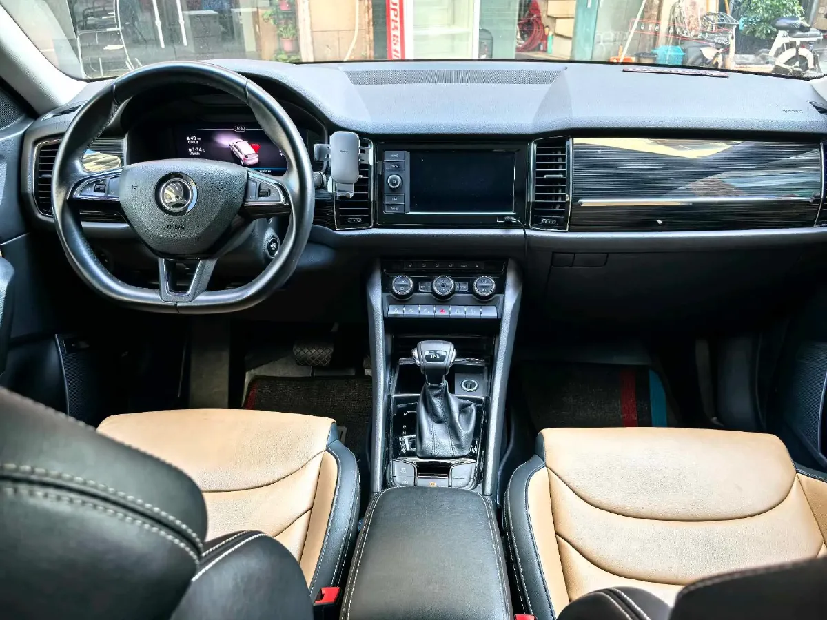 2019 Skoda Kodiak GT 2.0T 186HP L4 7DCT,autocango,china used car exporter,china ev exporter,chinese used car exporter,chinese used ev exporter