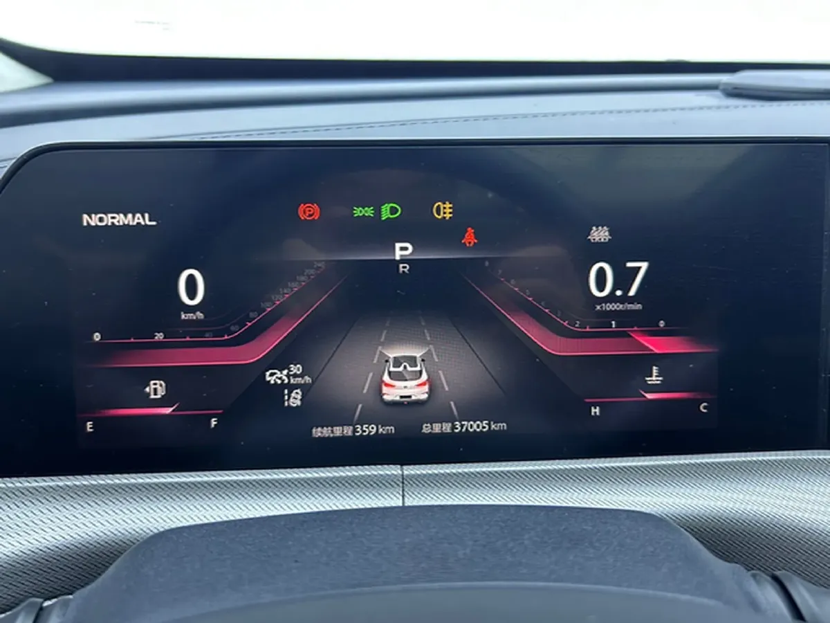 2020 ChangAn UNI-T 1.5T 180HP L4 7DCT,autocango,china used car exporter,china ev exporter,chinese used car exporter,chinese used ev exporter