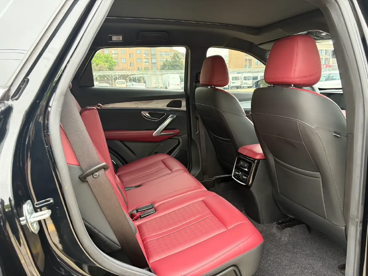 2023 Jetour X70 PRO 1.5T 156HP L4 6DCT,autocango,china used car exporter,china ev exporter,chinese used car exporter,chinese used ev exporter