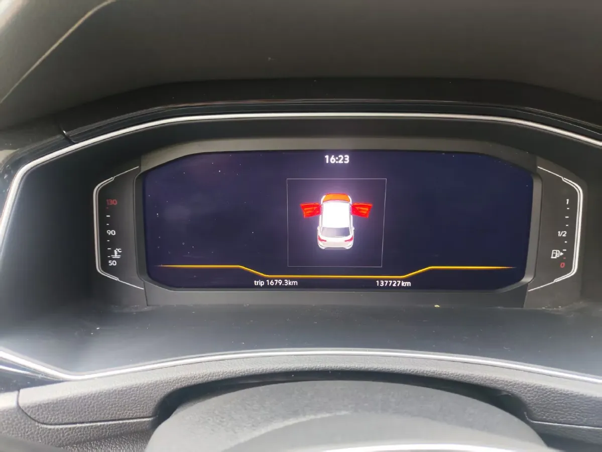 2021 Volkswagen T-Roc 1.4T 150HP L4 7DCT,autocango,china used car exporter,china ev exporter,chinese used car exporter,chinese used ev exporter