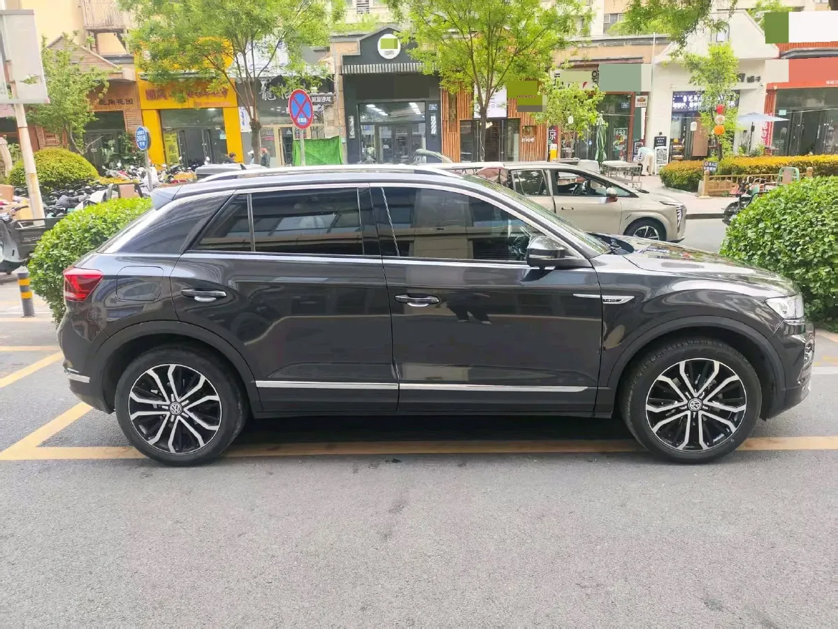 2021 Volkswagen T-Roc 1.4T 150HP L4 7DCT,autocango,china used car exporter,china ev exporter,chinese used car exporter,chinese used ev exporter