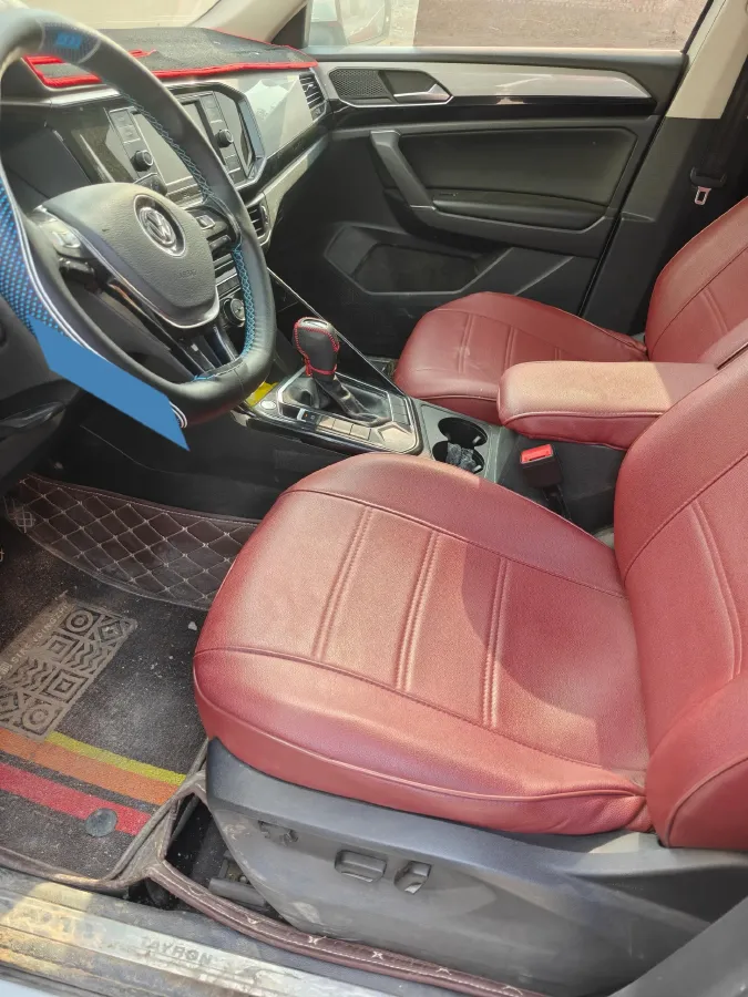 2019 Jeep Cherokee 2.0T 234HP L4 9AT,autocango,china used car exporter,china ev exporter,chinese used car exporter,chinese used ev exporter