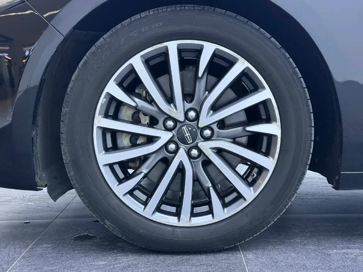 2017 Lincoln Continental 2.0T 261HP L4 6AT,autocango,china used car exporter,china ev exporter,chinese used car exporter,chinese used ev exporter