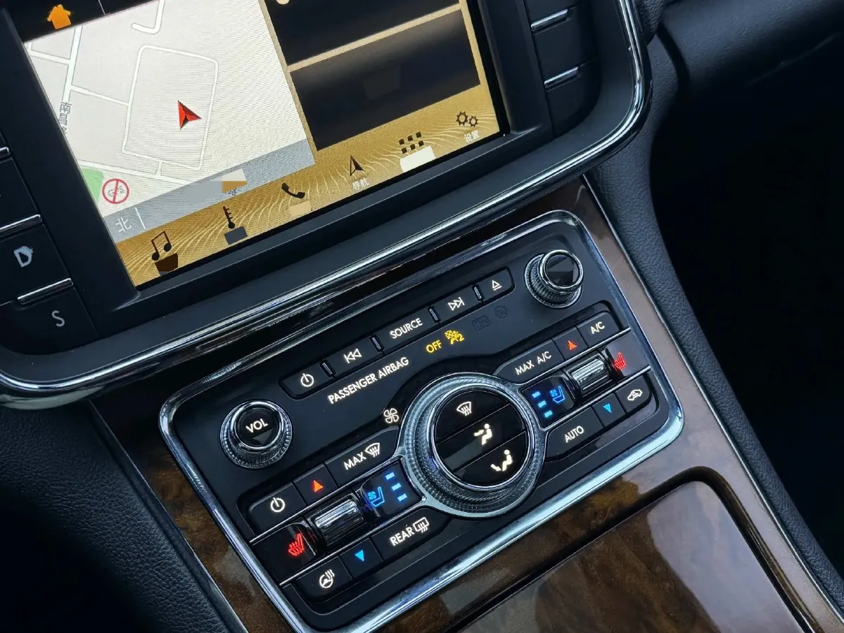 2017 Lincoln Continental 2.0T 261HP L4 6AT,autocango,china used car exporter,china ev exporter,chinese used car exporter,chinese used ev exporter