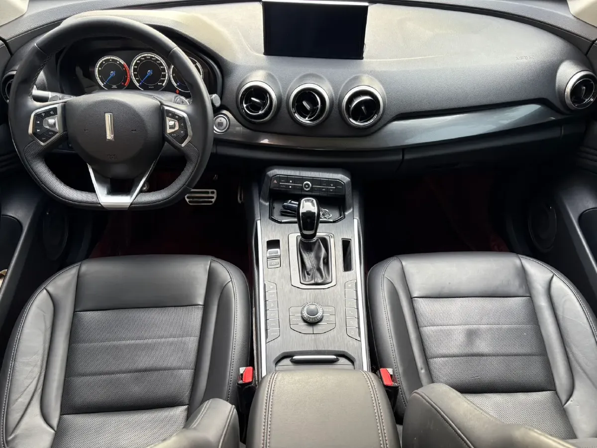 2017 WEY VV7 2.0T 234HP L4 7DCT,autocango,china used car exporter,china ev exporter,chinese used car exporter,chinese used ev exporter