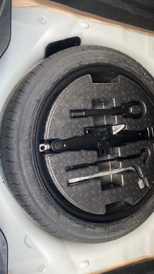 2022 HongQi H5 1.5T 169HP L4 7DCT,autocango,china used car exporter,china ev exporter,chinese used car exporter,chinese used ev exporter