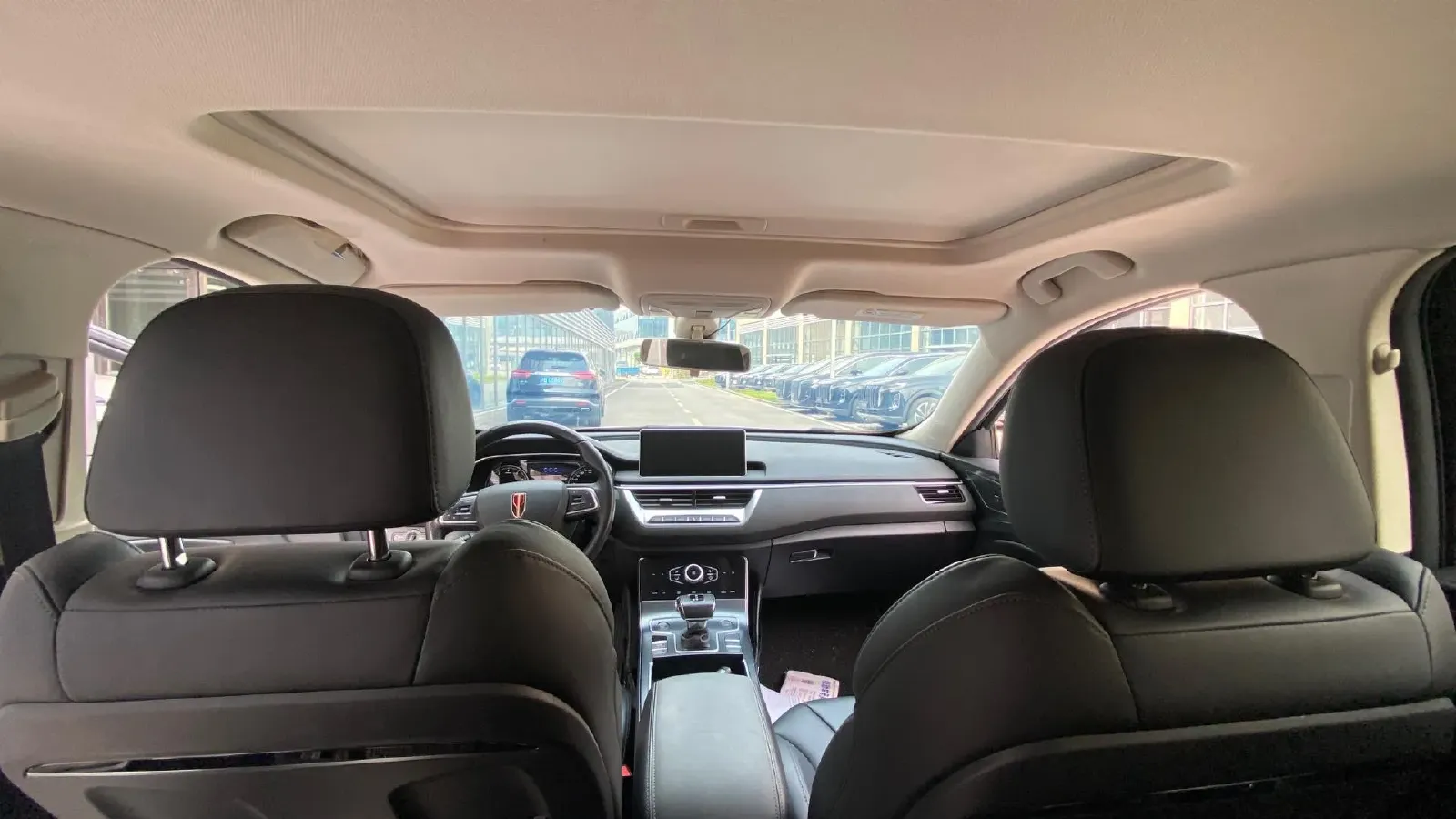 2022 HongQi H5 1.5T 169HP L4 7DCT,autocango,china used car exporter,china ev exporter,chinese used car exporter,chinese used ev exporter