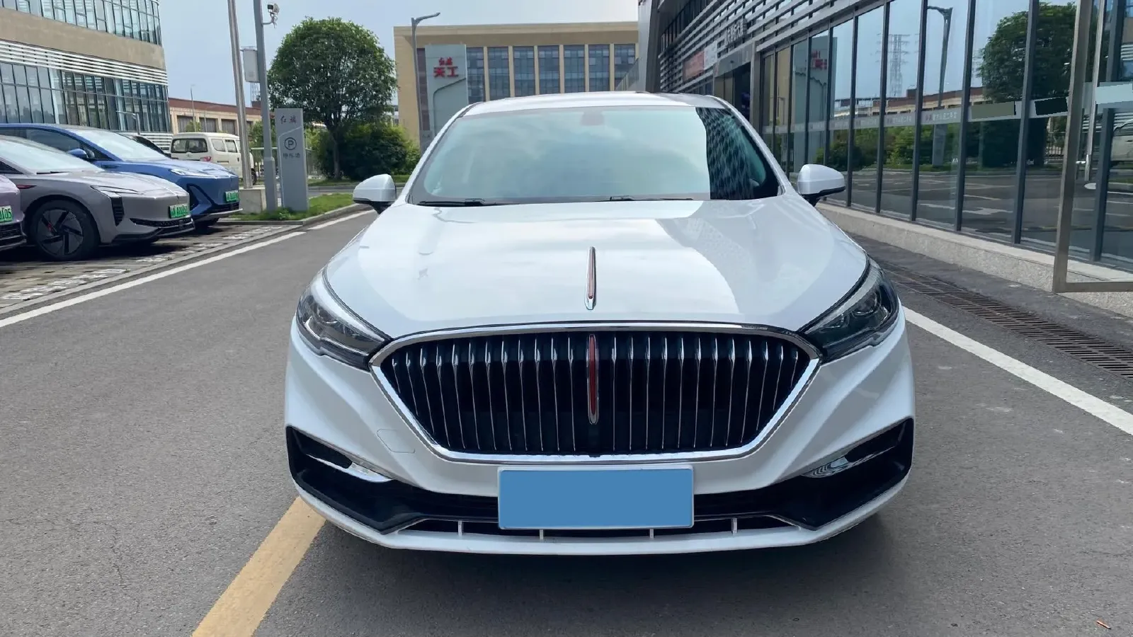 2022 HongQi H5 1.5T 169HP L4 7DCT,autocango,china used car exporter,china ev exporter,chinese used car exporter,chinese used ev exporter