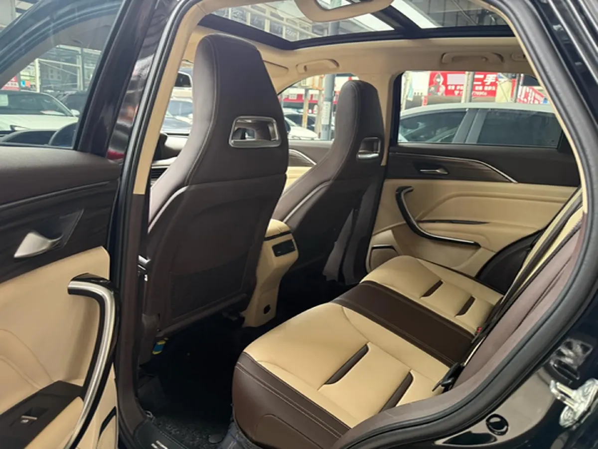 2020 Bestune T77 1.5T 169HP L4 7DCT,autocango,china used car exporter,china ev exporter,chinese used car exporter,chinese used ev exporter