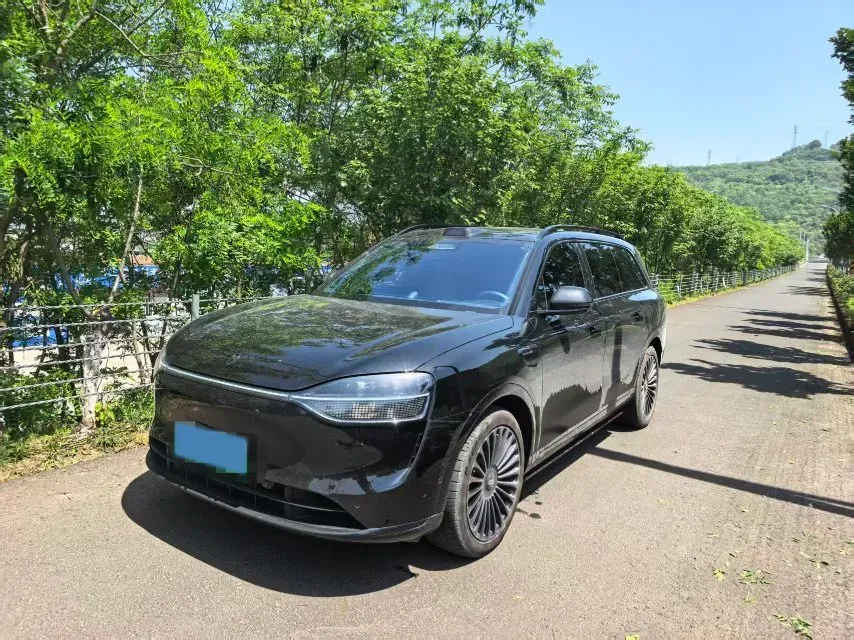 2025 AITO AITO M9 REEV 160HP REEV 52KWH,autocango,china used car exporter,china ev exporter,chinese used car exporter,chinese used ev exporter