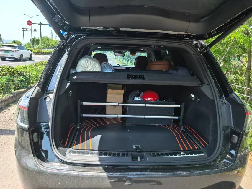 2025 AITO AITO M9 REEV 160HP REEV 52KWH,autocango,china used car exporter,china ev exporter,chinese used car exporter,chinese used ev exporter