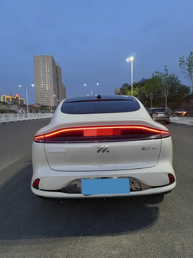 2025 IM LS6 BEV 75KWH,autocango,china used car exporter,china ev exporter,chinese used car exporter,chinese used ev exporter