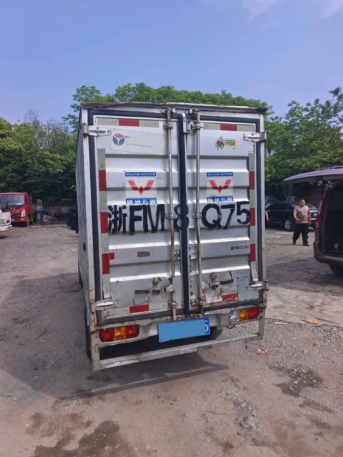 2020 WuLing ZhiGuang 1.2L 76HP L4 5MT,autocango,china used car exporter,china ev exporter,chinese used car exporter,chinese used ev exporter