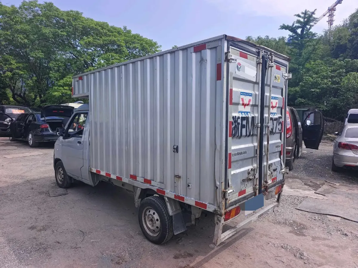 2020 WuLing ZhiGuang 1.2L 76HP L4 5MT,autocango,china used car exporter,china ev exporter,chinese used car exporter,chinese used ev exporter