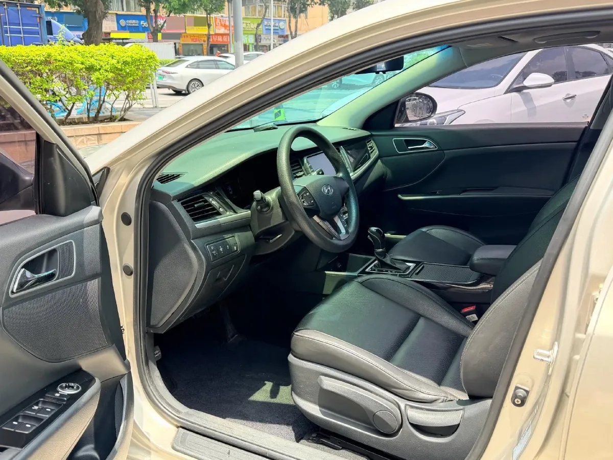 2017 Hyundai Mistra 1.8L 143HP L4 6AT,autocango,china used car exporter,china ev exporter,chinese used car exporter,chinese used ev exporter