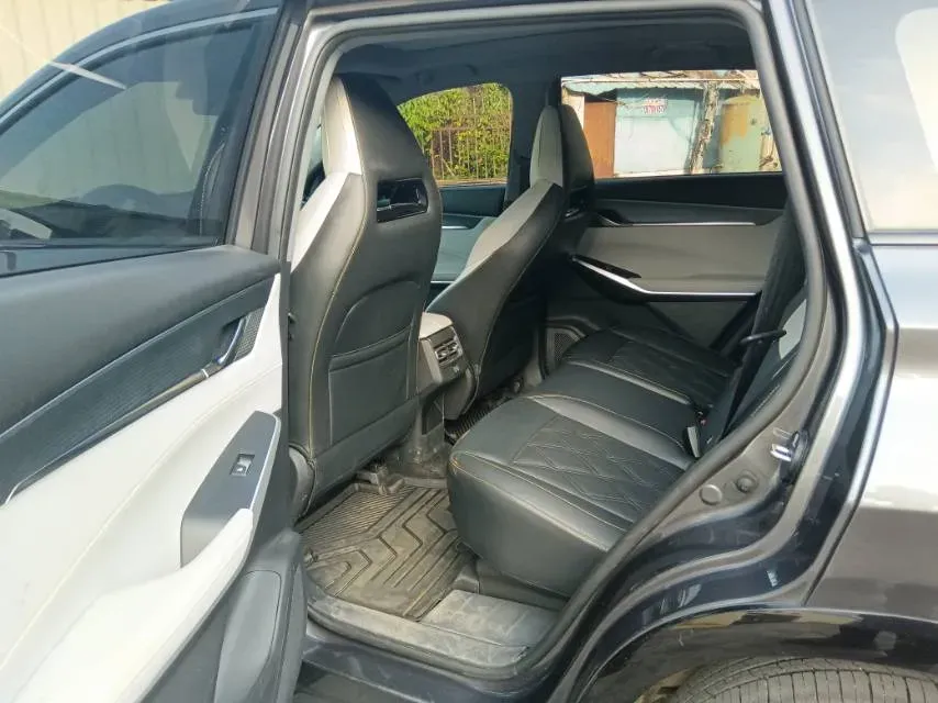 2023 ChangAn CS75 Plus 1.5T 188HP L4 8AT,autocango,china used car exporter,china ev exporter,chinese used car exporter,chinese used ev exporter