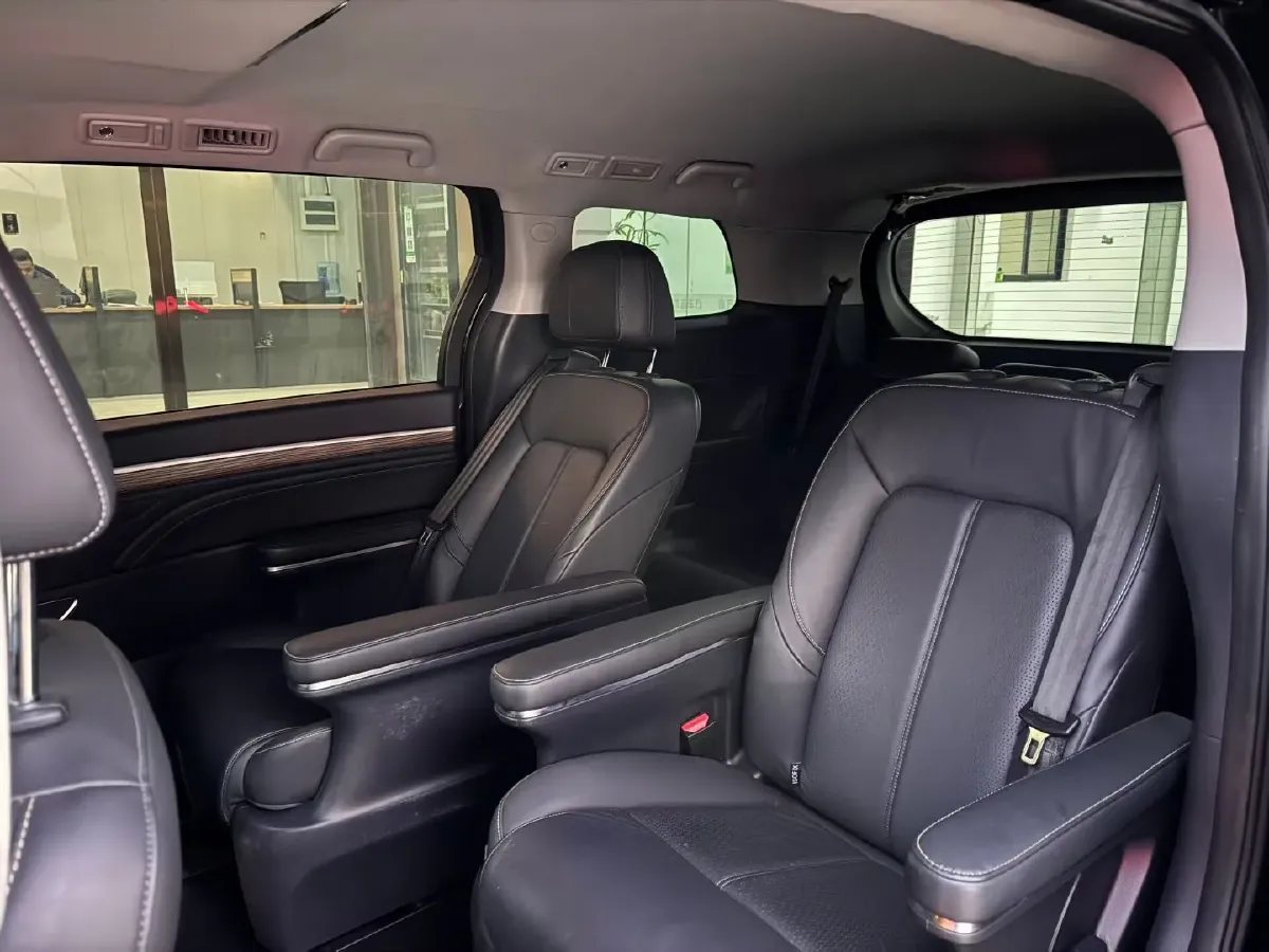 2021 GAC Trumpchi M8 2.0T 252HP L4 8AT,autocango,china used car exporter,china ev exporter,chinese used car exporter,chinese used ev exporter