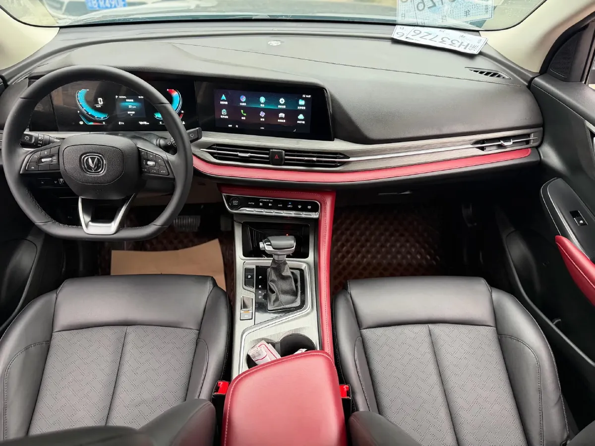 2022 ChangAn Oshan X7 Plus 1.5T 188HP L4 7DCT,autocango,china used car exporter,china ev exporter,chinese used car exporter,chinese used ev exporter