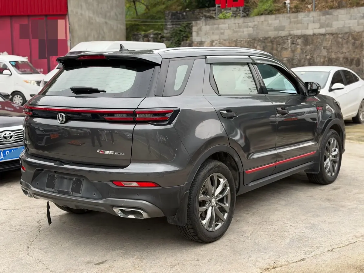 2022 ChangAn Oshan X7 Plus 1.5T 188HP L4 7DCT,autocango,china used car exporter,china ev exporter,chinese used car exporter,chinese used ev exporter