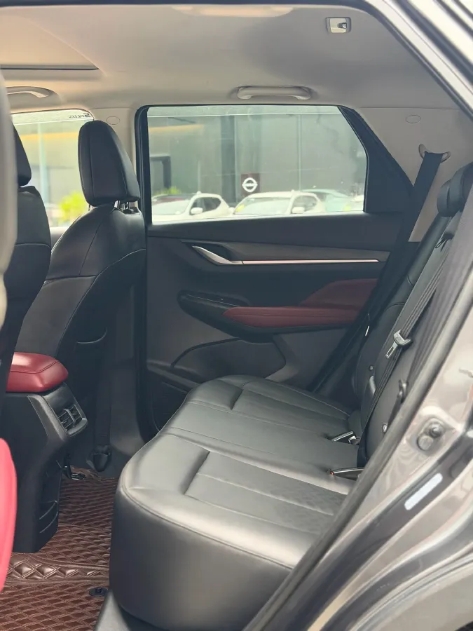 2022 ChangAn Oshan X7 Plus 1.5T 188HP L4 7DCT,autocango,china used car exporter,china ev exporter,chinese used car exporter,chinese used ev exporter