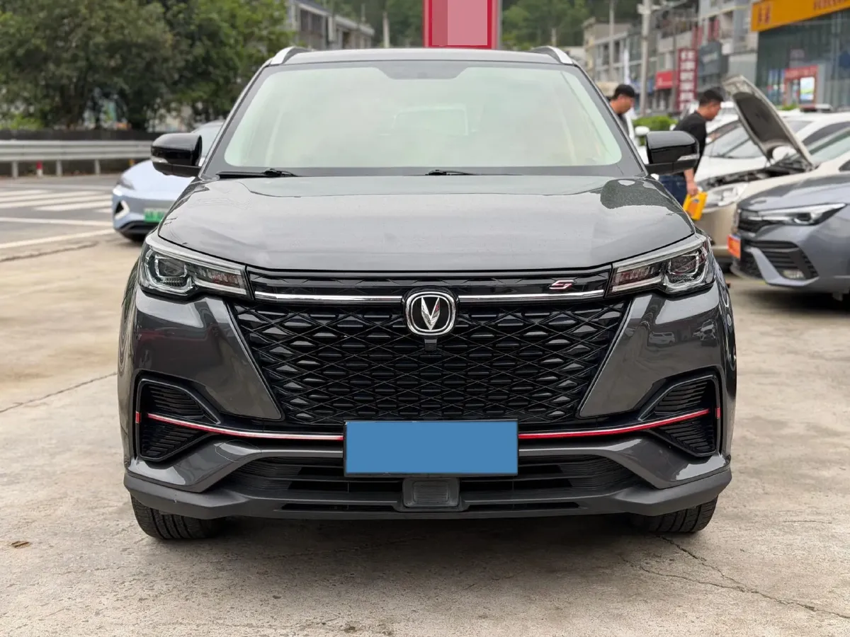 2022 ChangAn Oshan X7 Plus 1.5T 188HP L4 7DCT,autocango,china used car exporter,china ev exporter,chinese used car exporter,chinese used ev exporter