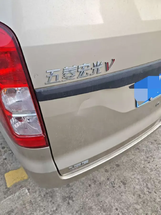 2019 WuLing RongGuang 1.5L 107HP L4 5MT,autocango,china used car exporter,china ev exporter,chinese used car exporter,chinese used ev exporter