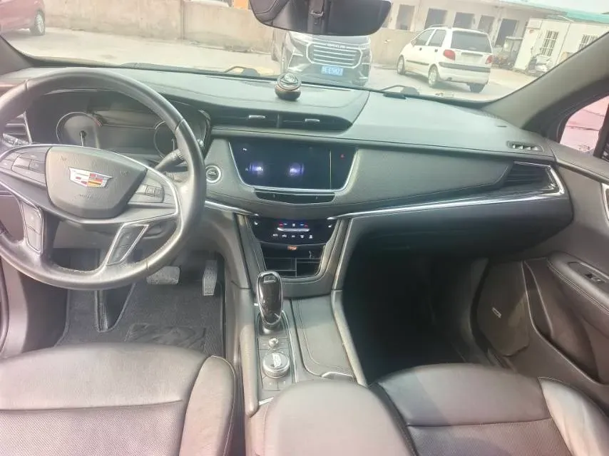 2020 Cadillac XT5 2.0T 237HP L4 9AT,autocango,china used car exporter,china ev exporter,chinese used car exporter,chinese used ev exporter