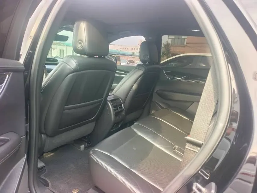 2020 Cadillac XT5 2.0T 237HP L4 9AT,autocango,china used car exporter,china ev exporter,chinese used car exporter,chinese used ev exporter