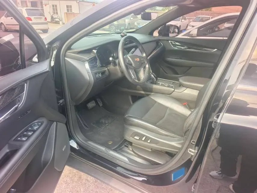 2020 Cadillac XT5 2.0T 237HP L4 9AT,autocango,china used car exporter,china ev exporter,chinese used car exporter,chinese used ev exporter