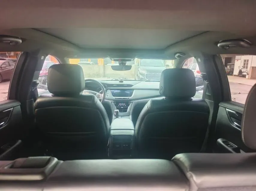 2020 Cadillac XT5 2.0T 237HP L4 9AT,autocango,china used car exporter,china ev exporter,chinese used car exporter,chinese used ev exporter