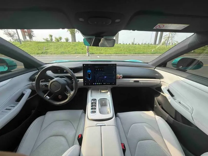 2024 MI SU7 BEV 73.6KWH,autocango,china used car exporter,china ev exporter,chinese used car exporter,chinese used ev exporter