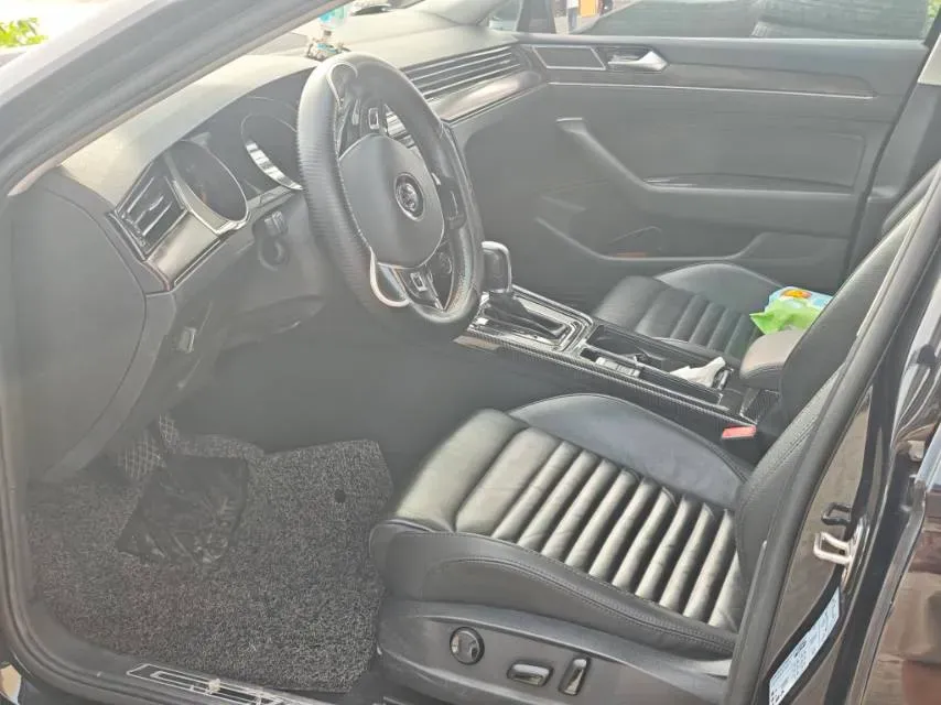 2019 Volkswagen Magotan 2.0T 186HP L4 7DCT,autocango,china used car exporter,china ev exporter,chinese used car exporter,chinese used ev exporter