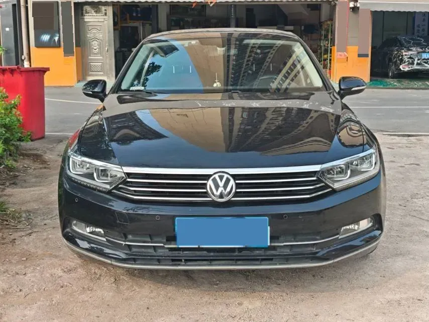 2019 Volkswagen Magotan 2.0T 186HP L4 7DCT,autocango,china used car exporter,china ev exporter,chinese used car exporter,chinese used ev exporter
